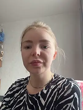 EmilySunshineS online show from June 11, 2026, 10:23 am