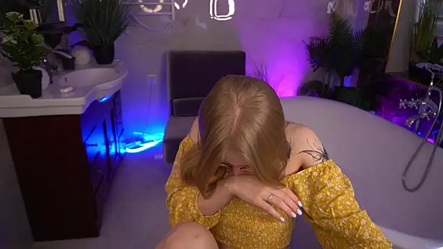 EmilySunshineS online show from June 7, 2026, 6:18 am