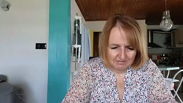 Sandcoq online show from May 19, 2026, 8:43 am