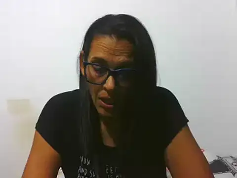 latinbrunettet online show from February 15, 2025, 9:28 pm