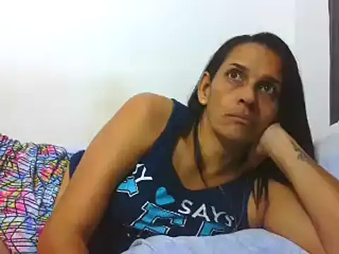 latinbrunettet online show from February 6, 2025, 1:21 pm