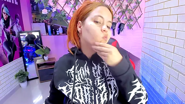 marcellaa303av online show from June 25, 2026, 2:31 am