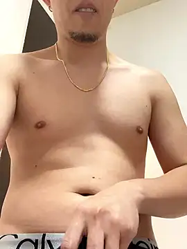 xxx men online show from November 18, 2025, 3:26 pm