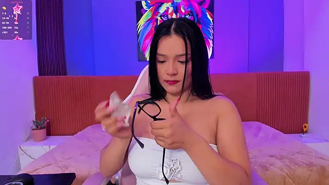 Lola sweeet18 online show from June 7, 2026, 7:13 am