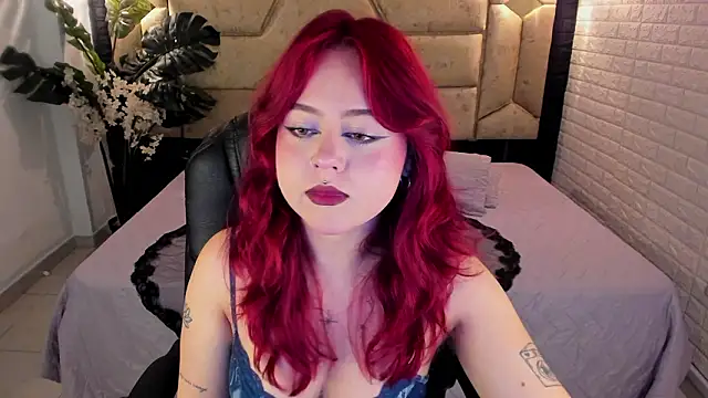 crimson tati  online show from March 28, 2026, 4:46 am