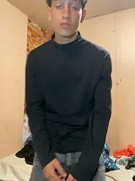 LatinBoysxxx online show from March 10, 2026, 1:53 am