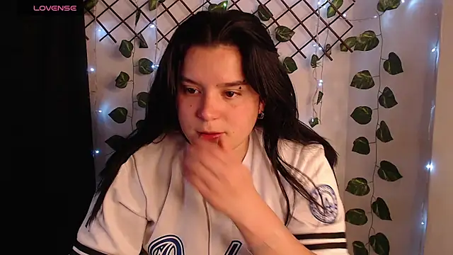 Snapshot of Nika_1_ chatting on May 20, 2026, 12:07 am Nika 1 online show from May 20, 2026, 12:07 am