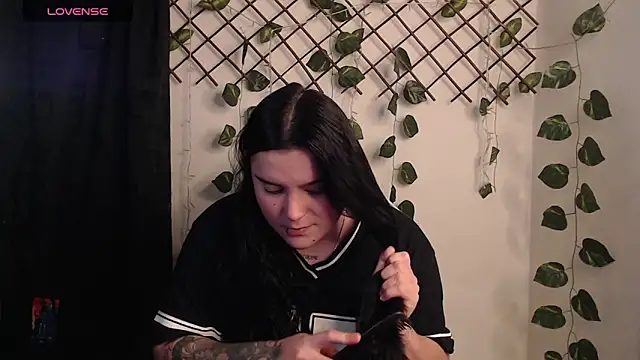 Snapshot of Nika_1_ chatting on May 31, 2026, 12:49 am Nika 1 online show from May 31, 2026, 12:49 am