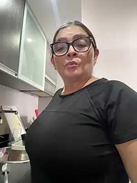 AntonellaAlondra4 online show from June 7, 2026, 7:19 pm