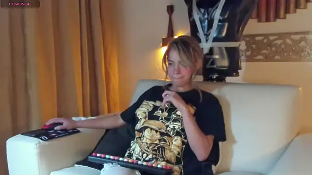 cami latinsex online show from January 3, 2025, 9:15 am