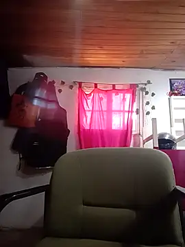 FlacoDani online show from February 17, 2026, 5:32 pm