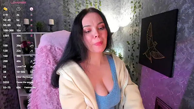 Snapshot of Emma_Rolland chatting on January 4, 2025, 2:46 am Emma Rolland online show from January 4, 2025, 2:46 am