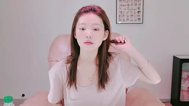 yangyang-1115 online show from July 5, 2026, 3:44 am