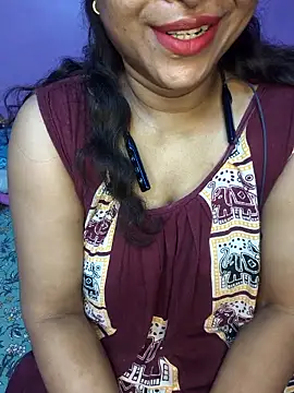 Sexy Mona Bhabhi online show from April 20, 2026, 8:10 pm