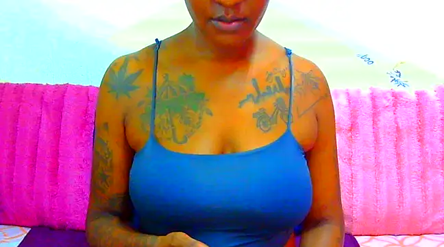 TattoedGoddessxx online show from March 16, 2025, 12:00 pm