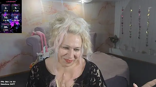 Penelope Pinky online show from June 25, 2026, 1:27 pm