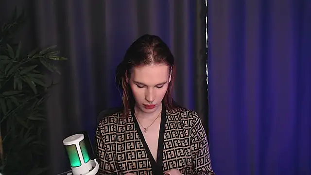 Snapshot of Cassie_Bae chatting on March 7, 2026, 12:21 pm Cassie Bae online show from March 7, 2026, 12:21 pm