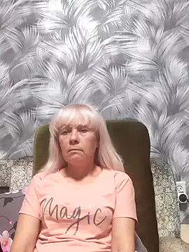 sakura blonde online show from November 20, 2025, 5:46 pm