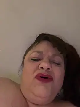 Luciouslouise72xh online show from March 16, 2026, 5:44 am
