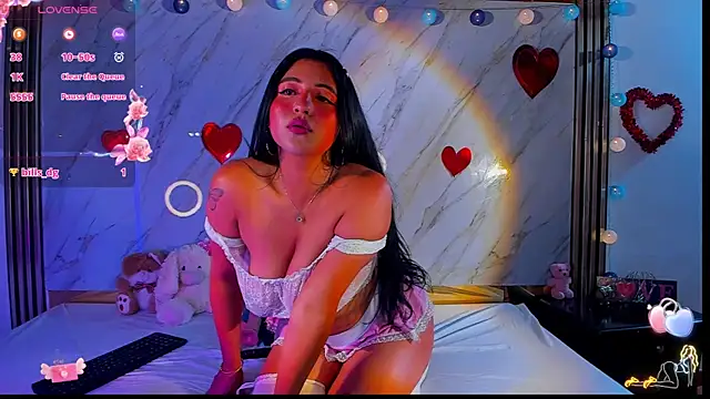 Snapshot of Lana_Parker_01 chatting on July 5, 2026, 12:48 am Lana Parker 01 online show from July 5, 2026, 12:48 am
