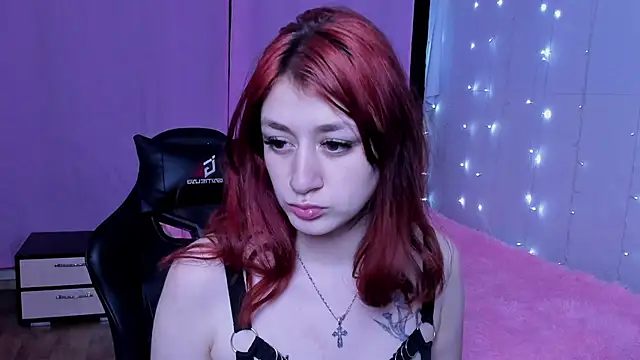 Snapshot of Lola_HEAVEN_ chatting on January 27, 2025, 5:15 pm Lola HEAVEN online show from January 27, 2025, 5:15 pm