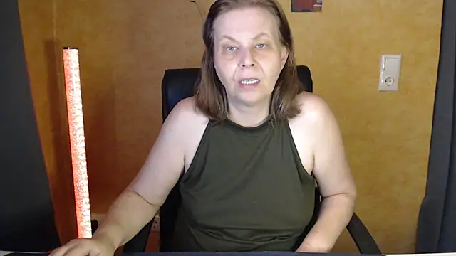Sweet Phoenix online show from July 2, 2026, 8:20 am