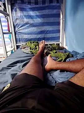 jLtjnahid018 online show from April 22, 2026, 6:20 am