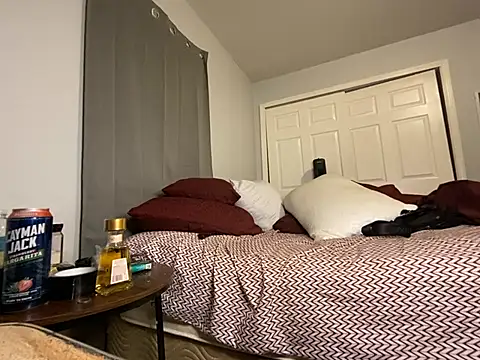 Yoshibaby2670 online show from March 5, 2025, 11:38 pm