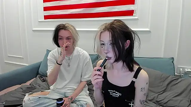 VeryRare TwinS online show from June 1, 2026, 7:41 am
