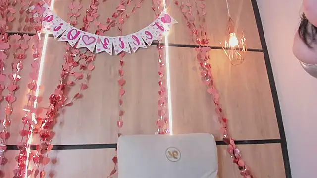 ashlyn parker online show from February 7, 2026, 7:55 pm