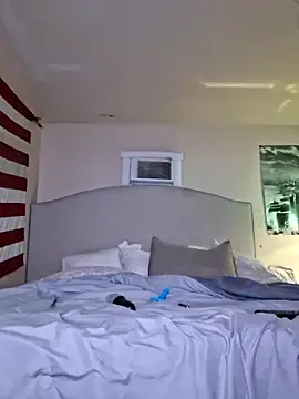 hesjustafriend online show from April 22, 2026, 7:59 am