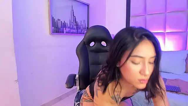 MeganPresleyy online show from June 12, 2026, 2:26 pm