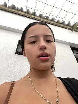 Sofia18 pinkk online show from June 14, 2026, 9:05 pm