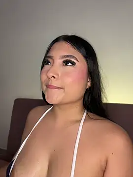 Snapshot of Sol_angel_ chatting on July 6, 2026, 3:03 pm Sol angel online show from July 6, 2026, 3:03 pm
