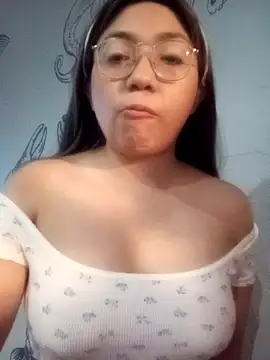 criscrispdv online show from April 21, 2026, 12:01 am