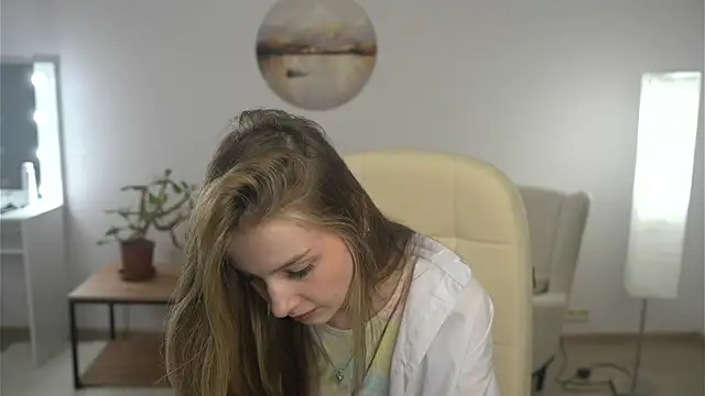 OdelinaEliot online show from January 28, 2025, 7:10 pm