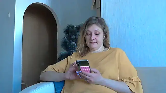 Snapshot of WriterInna44 chatting on February 23, 2025, 5:34 am WriterInna44 online show from February 23, 2025, 5:34 am