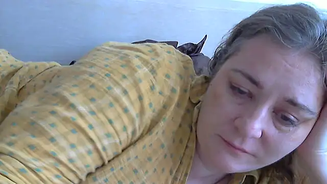 Snapshot of WriterInna44 chatting on February 26, 2025, 10:16 am WriterInna44 online show from February 26, 2025, 10:16 am