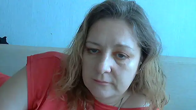 Snapshot of WriterInna44 chatting on February 20, 2025, 9:33 am WriterInna44 online show from February 20, 2025, 9:33 am