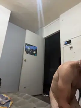paullliliu online show from June 20, 2026, 5:34 am