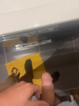 yannusgir33 online show from February 19, 2026, 10:18 pm