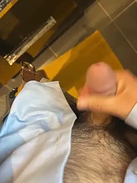 yannusgir33 online show from March 26, 2026, 3:21 pm