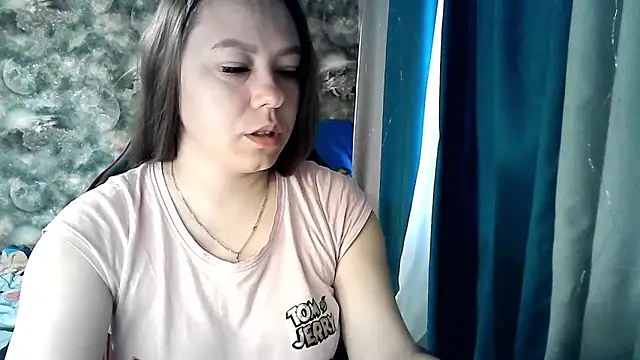 Misssweet s online show from June 13, 2026, 4:10 am