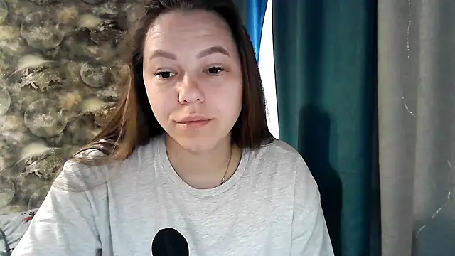 Misssweet s online show from May 13, 2026, 3:57 am