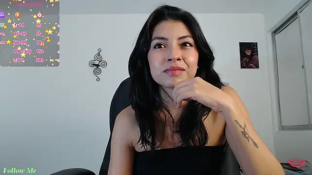 ellajonz online show from June 2, 2026, 3:50 am