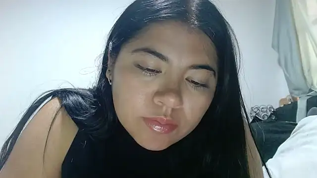 Snapshot of viccky_vick chatting on April 13, 2026, 10:25 pm viccky vick online show from April 13, 2026, 10:25 pm