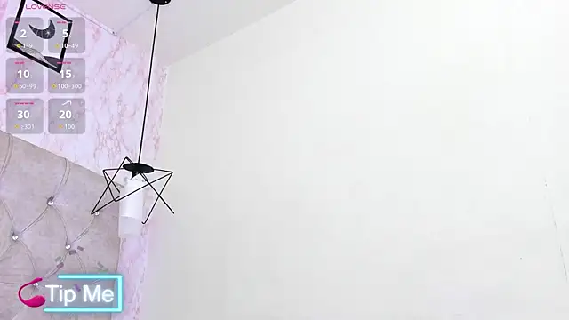 Raichell  online show from June 18, 2026, 12:21 pm