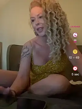 skyetaylor online show from April 29, 2026, 2:54 pm