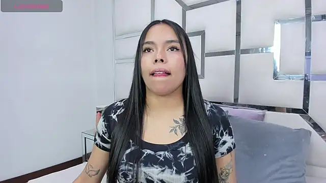 ZoeWan69 online show from June 11, 2026, 12:35 pm