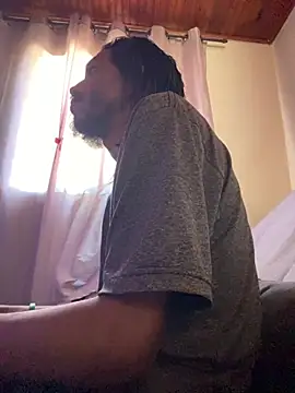 Mineirinho043 online show from July 7, 2026, 2:20 pm